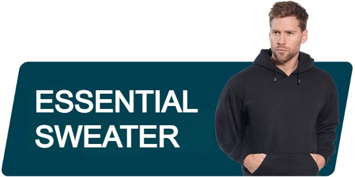 Um homem com um moletom preto está em frente a um fundo azul escuro. À esquerda deste está o texto “ESSENTIAL HOODIES AND SWEATSHIRTS” em maiúsculas brancas. Existe um link que leva aos nossos camisolas.